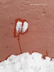 Winterbilder aus Dänemark Schnee an Hauswand